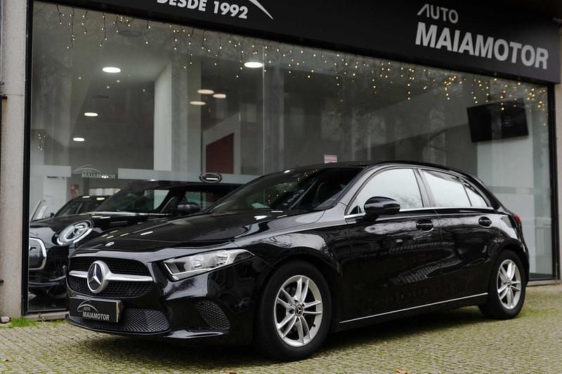 Preto Usado 2020 Mercedes A180 Style Sedan | € 22.500 (Preço justo) - Imagem 1/4