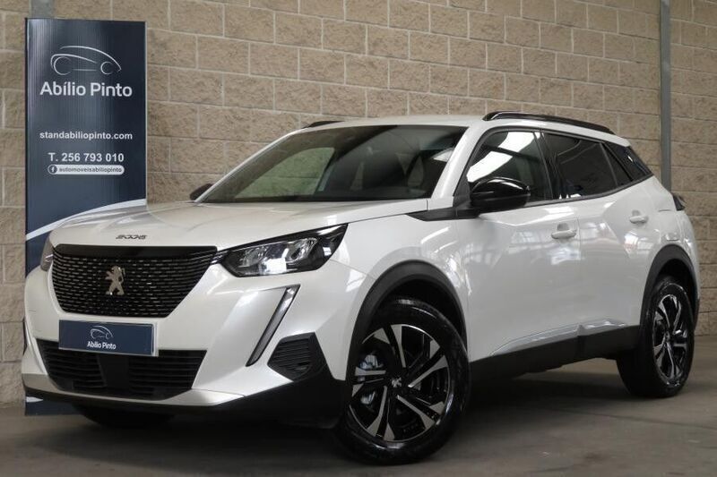Branco Usado 2023 Peugeot 2008 Allure SUV | € 20.900 (Preço justo) - Imagem 1/4