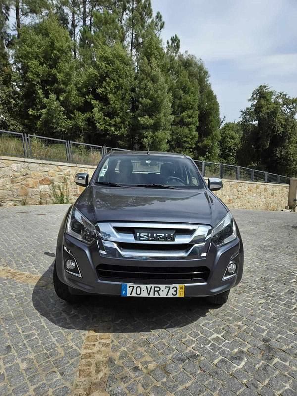 Cinzento Usado 2018 Isuzu D-Max Pickup | € 26.990 - Imagem 1/4