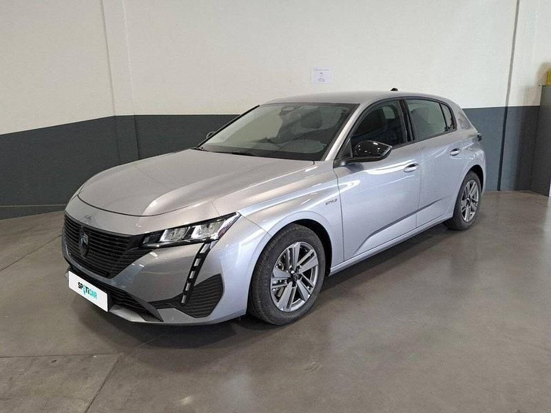 Cinza Usado 2025 Peugeot 308 Style | € 25.900 - Imagem 1/4