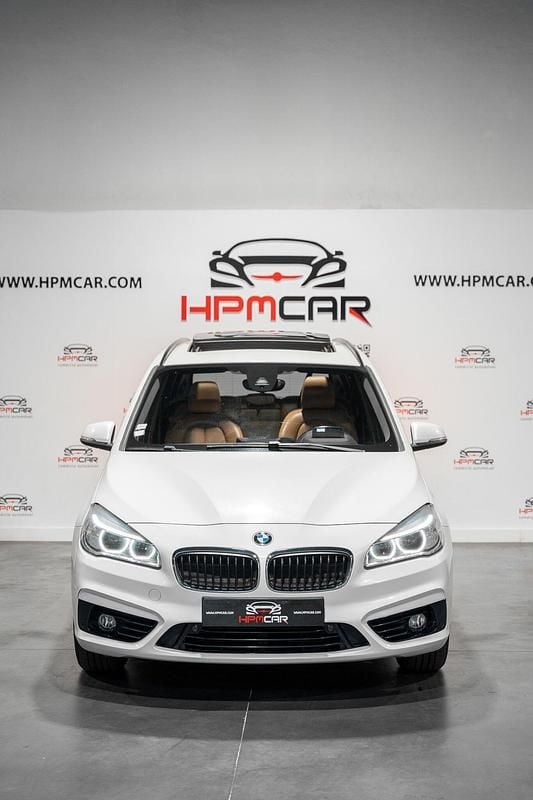 Usado BMW 218 Gran Tourer Sport Line 150 HP (110 kW) 2017 Branco Monovolume