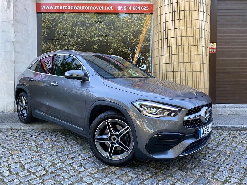 Cinza Usado 2023 Mercedes GLA250 AMG line SUV | € 45.900 - Imagem 1/4