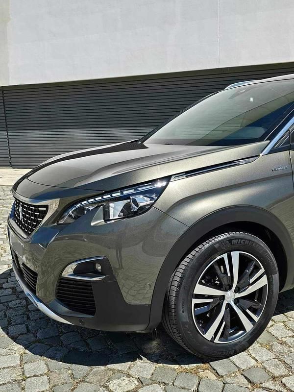 Usado Peugeot 5008 GT-line 130 HP (95 kW) 2020 Cinza Monovolume