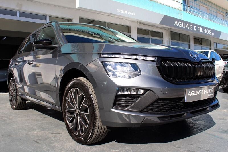 Cinza Usado 2024 Skoda Kamiq Ambition SUV | € 19.990 (Preço justo) - Imagem 1/4