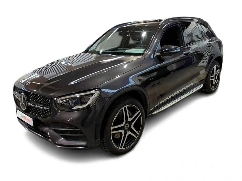 Usado Mercedes GLC300 306 HP (225 kW) 2021 Cinza SUV