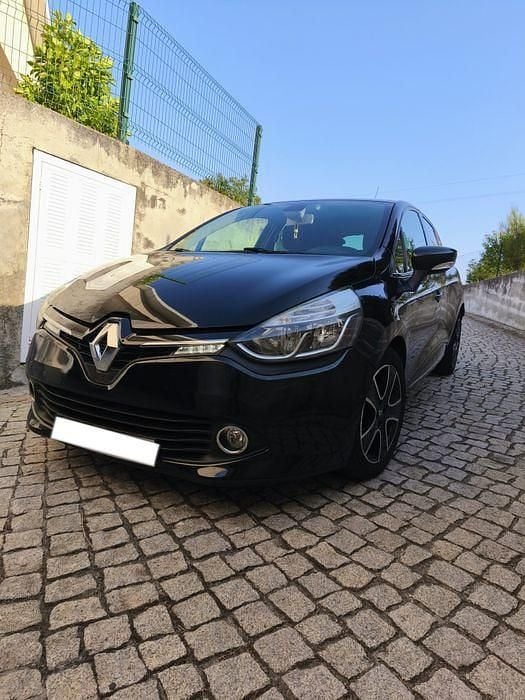 Usado Renault Clio IV 90 HP (66 kW) 2016 Sedan