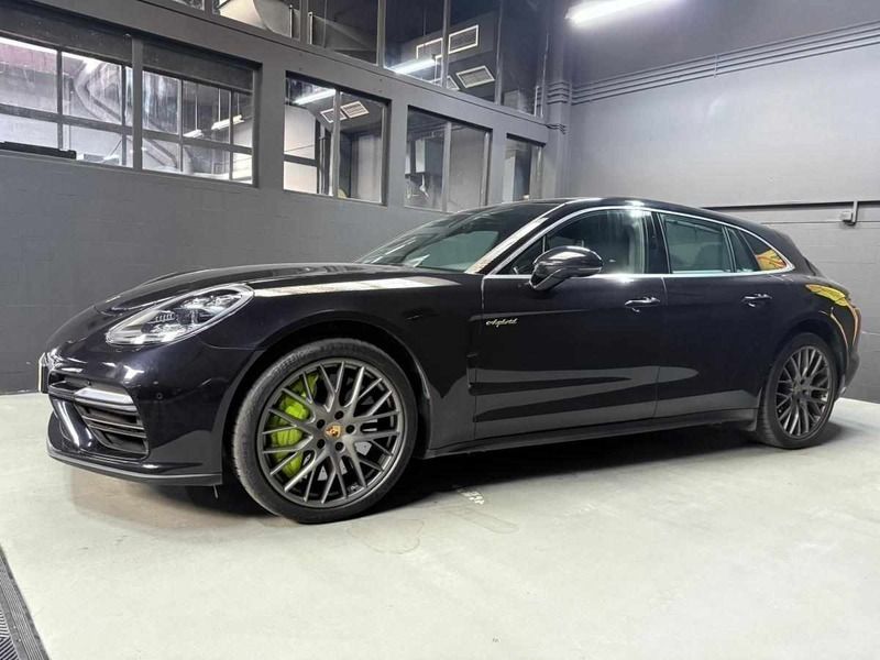 Preto Usado 2018 Porsche Panamera Turbo S Sport Turismo Sedan | € 97.800 - Imagem 1/4