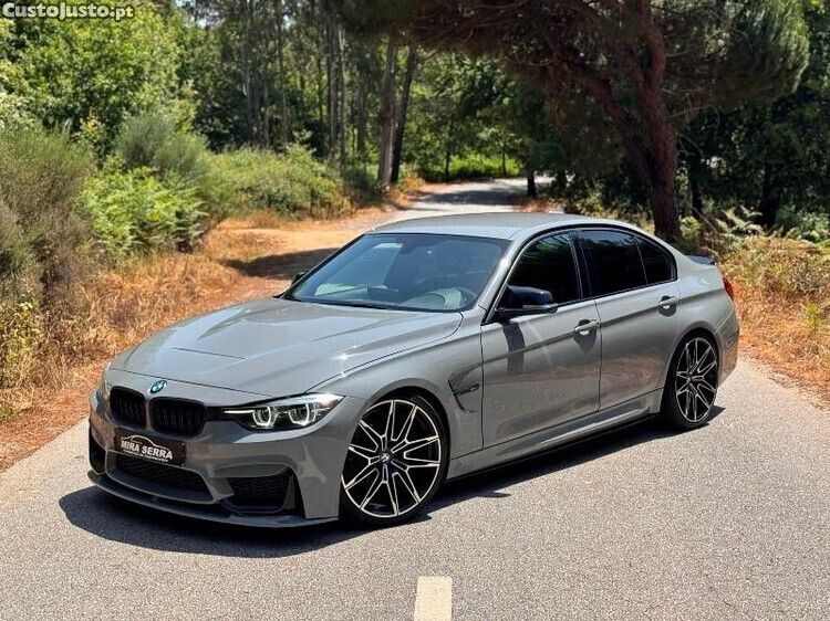 Cinza Usado 2015 BMW 320 Efficient Dynamics Citadino | € 25.990 - Imagem 1/1