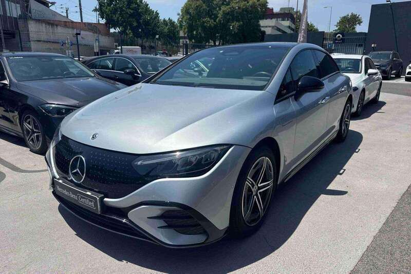 Cinzento Usado 2024 Mercedes 350 | € 58.900 - Imagem 1/4