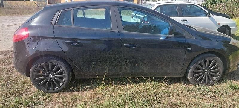 Usado 2009 Fiat Bravo Citadino | € 2.500 (Super Preço) - Imagem 1/4