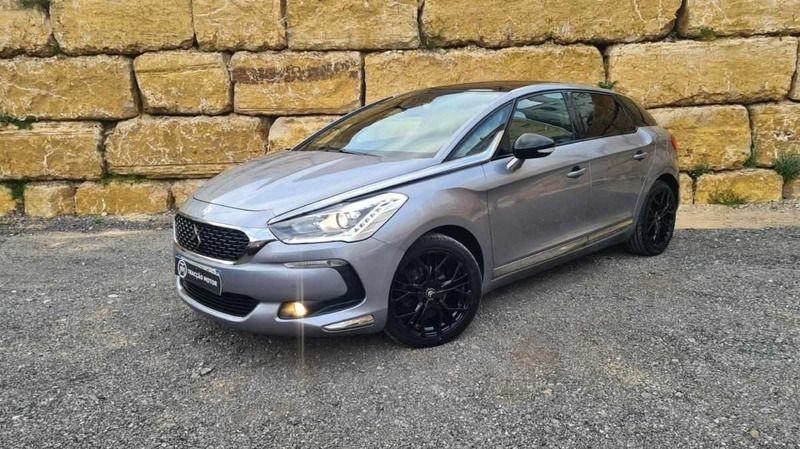 Cinzento (metalizado) Usado 2018 DS Automobiles DS5 Be Chic Citadino | € 17.400 (Preço justo) - Imagem 1/4