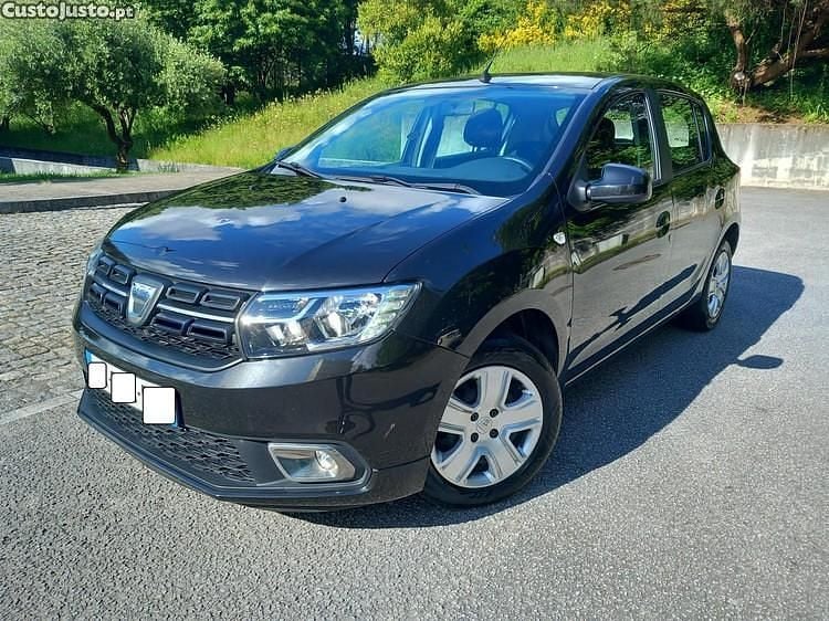 Preto Usado 2019 Dacia Sandero Comfort Citadino | € 9.500 (Preço justo) - Imagem 1/1