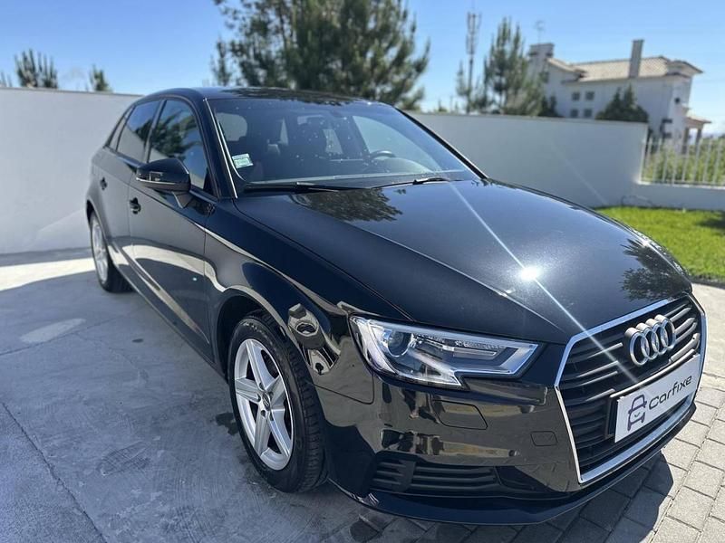 Preto Usado 2018 Audi A3 Sport Sedan | € 17.995 (Preço justo) - Imagem 1/4
