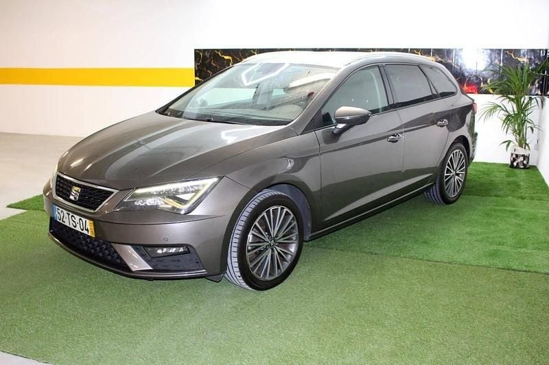 Cinzento Usado 2017 Seat Leon ST Carrinha | € 12.890 (Preço justo) - Imagem 1/4