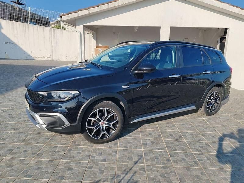 Usado 2023 Fiat Tipo Cross Carrinha | € 22.000 (Preço elevado) - Imagem 1/4