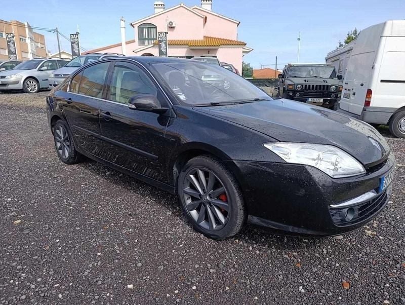 Preto Usado 2008 Renault Laguna III Luxe Sedan | € 7.950 (Preço justo) - Imagem 1/4