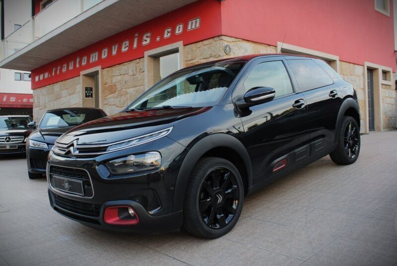 Preto Usado 2018 Citroën C4 Cactus PureTech Citadino | € 13.990 (Preço justo) - Imagem 1/4