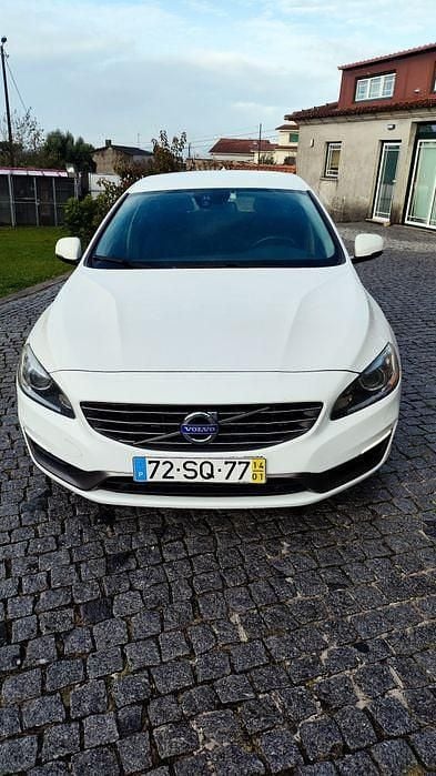 Usado 2014 Volvo V60 Momentum Carrinha | € 9.500 (Super Preço) - Imagem 1/4