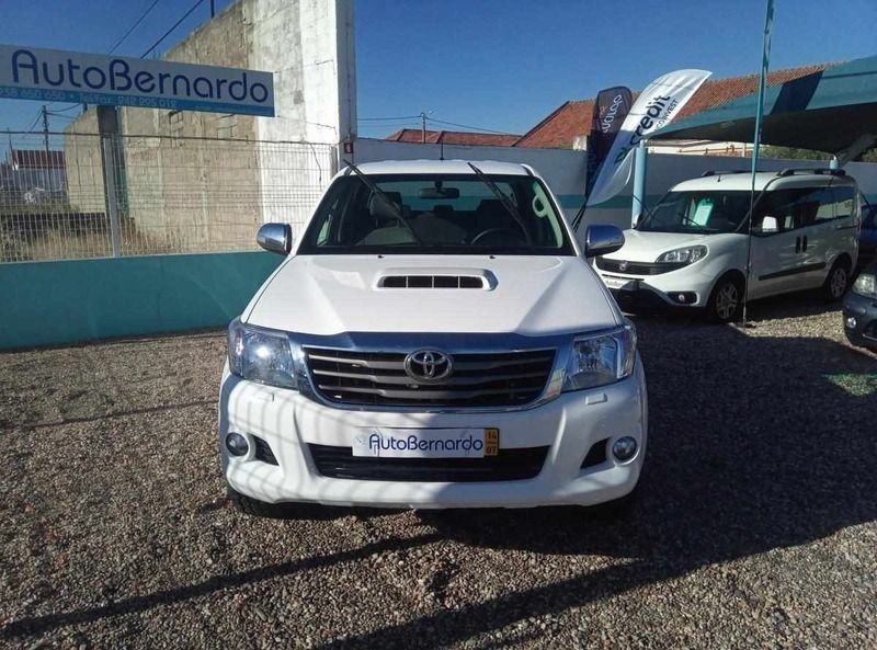 Branco Usado 2014 Toyota HiLux Pickup | € 33.500 - Imagem 1/4
