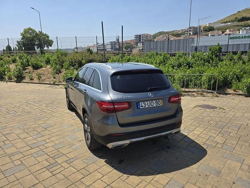 Usado 2018 Mercedes GLC250 Sedan | € 23.950 - Imagem 1/4