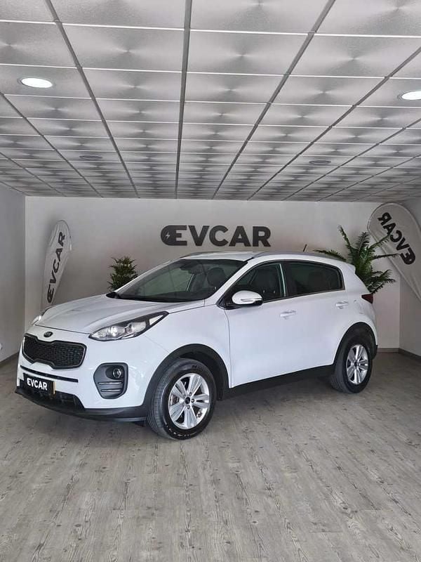 Branco Usado 2016 Kia Sportage SUV | € 15.750 (Preço justo) - Imagem 1/4