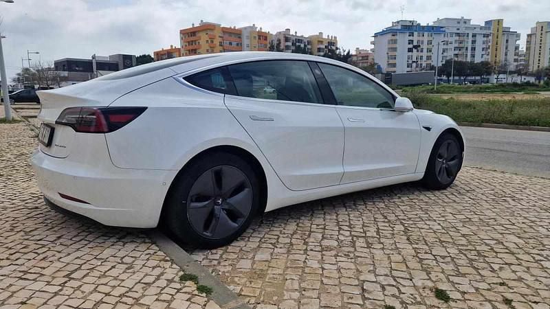 Usado Tesla Model 3 Long Range AWD 258 kW (351 HP) 2019 Branco Sedan