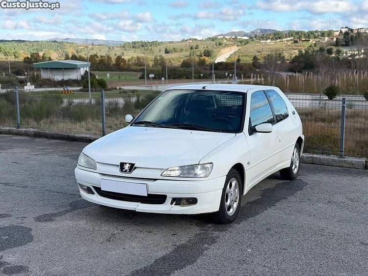 Branco Usado 1999 Peugeot 306 | € 1.250 - Imagem 1/1