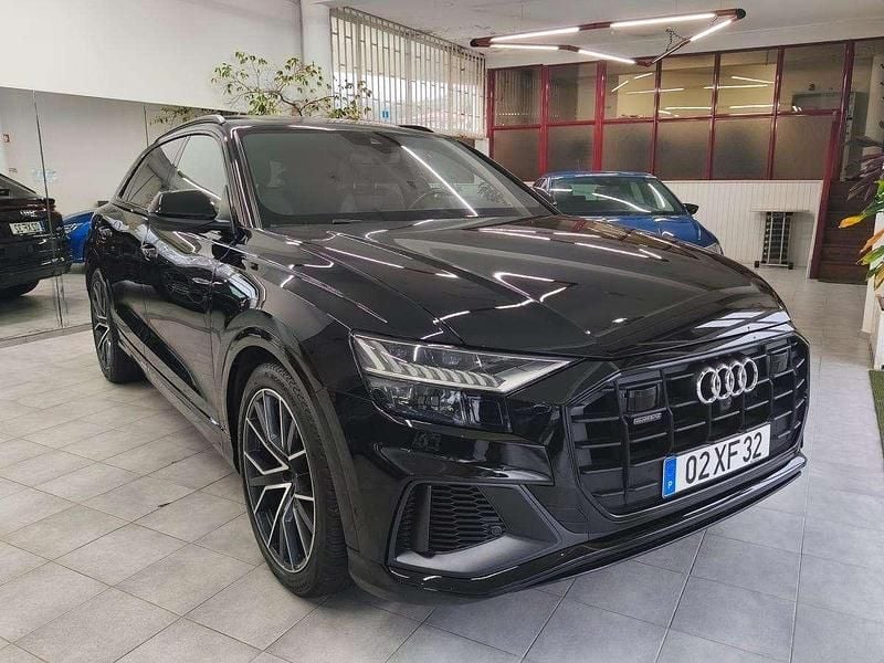 Usado Audi Q8 286 HP (210 kW) 2019 Preto SUV