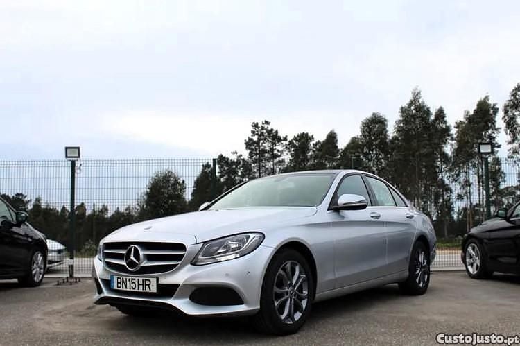 Cinza Usado 2018 Mercedes C180 Exclusive Sedan | € 22.500 (Preço justo) - Imagem 1/1