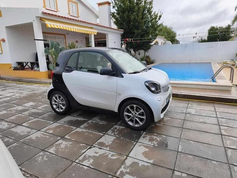 Usado Smart ForTwo Coupé 90 HP (66 kW) 2016 Branco Coupé