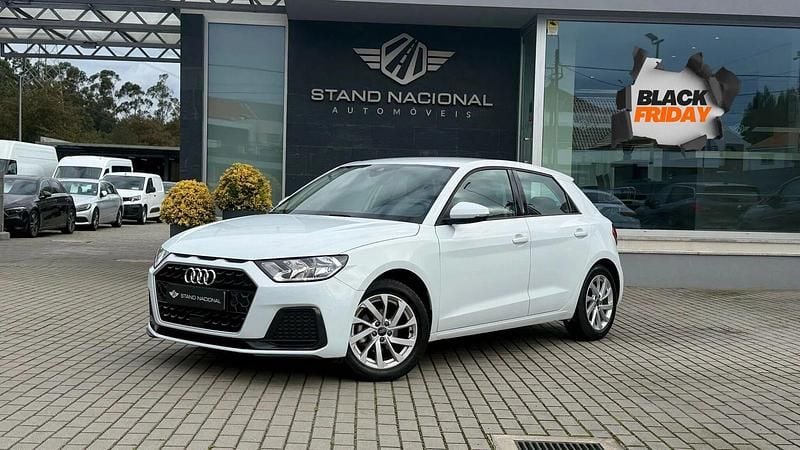Branco Usado 2023 Audi A1 Advanced | € 19.900 - Imagem 1/4