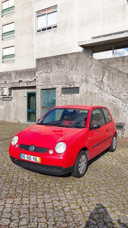 Vermelho Usado 1999 VW Lupo Citadino | € 2.000 - Imagem 1/4