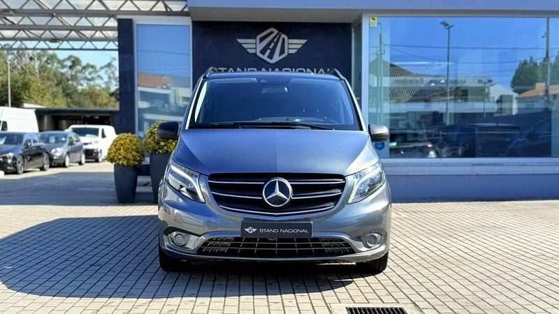Usado Mercedes Vito 163 HP (119 kW) 2023 Cinza Van