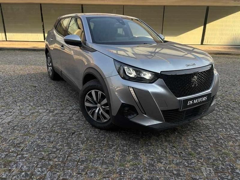 Cinzento Usado 2021 Peugeot 2008 SUV | € 16.490 (Preço justo) - Imagem 1/4