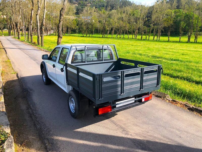 Usado Isuzu D-Max 136 HP (100 kW) 2010 Branco Pickup