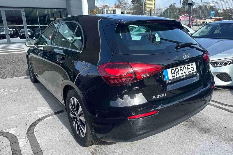 Usado Mercedes 200 163 HP (119 kW) 2025 Outra