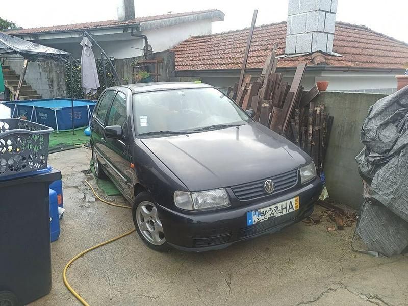 Usado VW Polo 100 HP (73 kW) 1996 Sedan