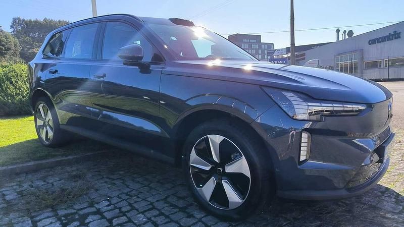 Usado Volvo EX90 204 kW (278 HP) 2025 Azul SUV