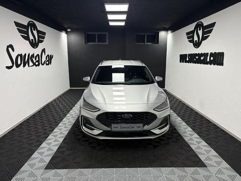 Usado Ford Focus ST-Line 125 HP (91 kW) 2023 Cinza Carrinha