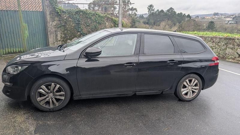 Usado 2015 Peugeot 308 Allure Carrinha | € 7.500 (Super Preço) - Imagem 1/4