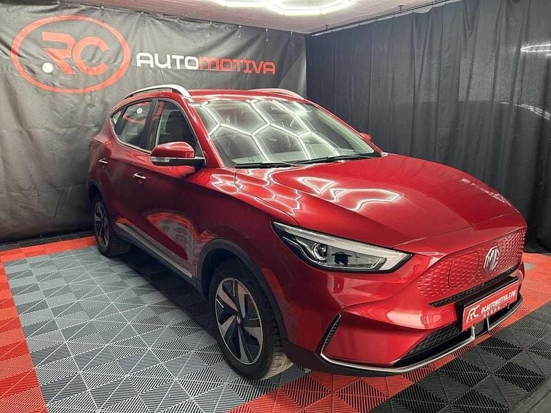 Vermelho Usado 2023 MG ZS Sedan | € 22.990 (Preço justo) - Imagem 1/4