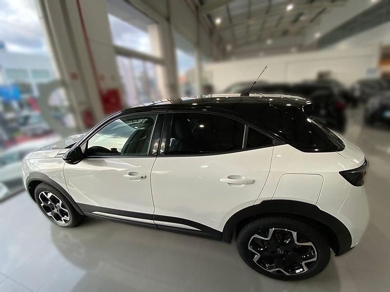Usado Opel Mokka 130 HP (95 kW) 2024 Branco SUV