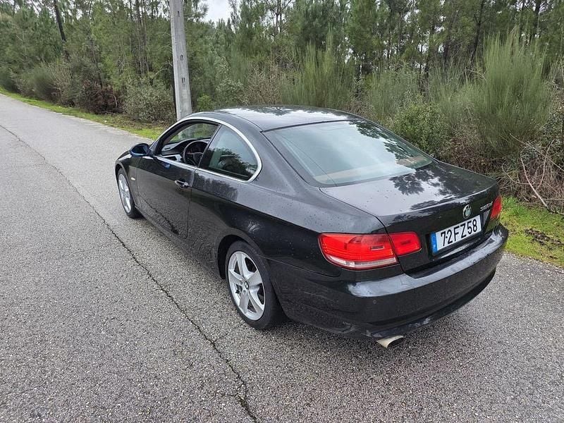 Usado BMW 320 177 HP (130 kW) 2009 Coupé