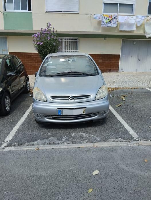 Usado 2002 Citroën Xsara Picasso Monovolume | € 1.700 (Preço justo) - Imagem 1/4