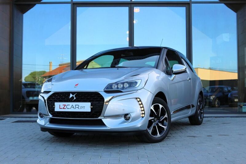 Cinzento Usado 2017 DS Automobiles DS3 So Chic Citadino | € 12.950 (Preço justo) - Imagem 1/4