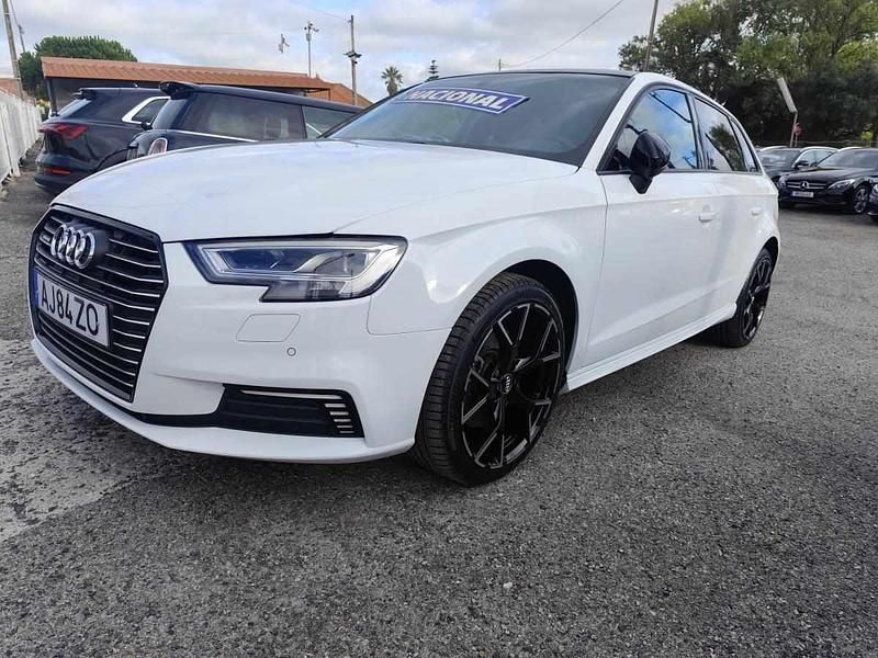 Usado Audi A3 Sportback e-tron 204 HP (150 kW) 2021 Branco Citadino