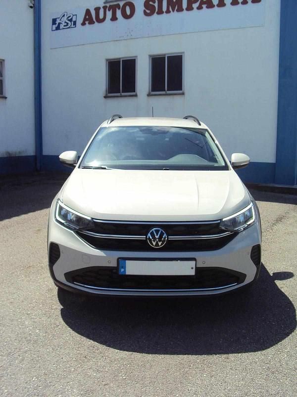 Usado VW Taigo 115 HP (84 kW) 2024 Cinzento SUV