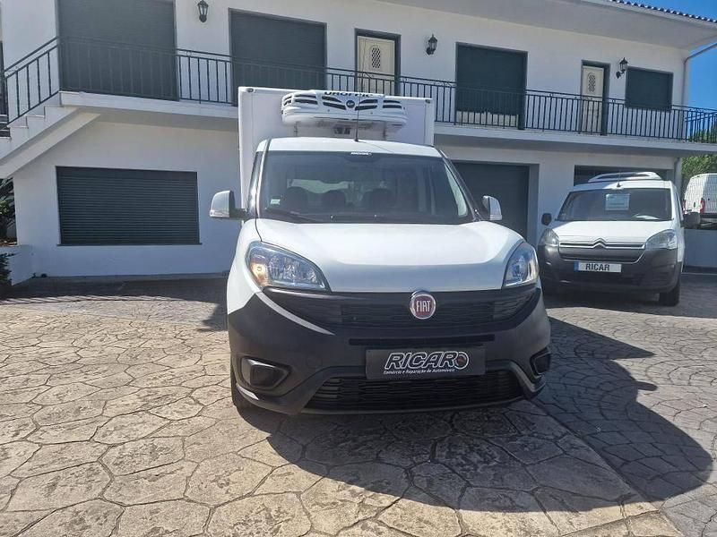 Usado Fiat Doblò 120 HP (88 kW) 2020 Branco Monovolume