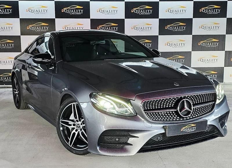 Usado Mercedes E220 AMG line 194 HP (142 kW) 2020 Cinza Citadino
