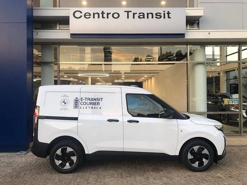 Usado Ford Transit Trend 100 kW (136 HP) 2025 Branco Van